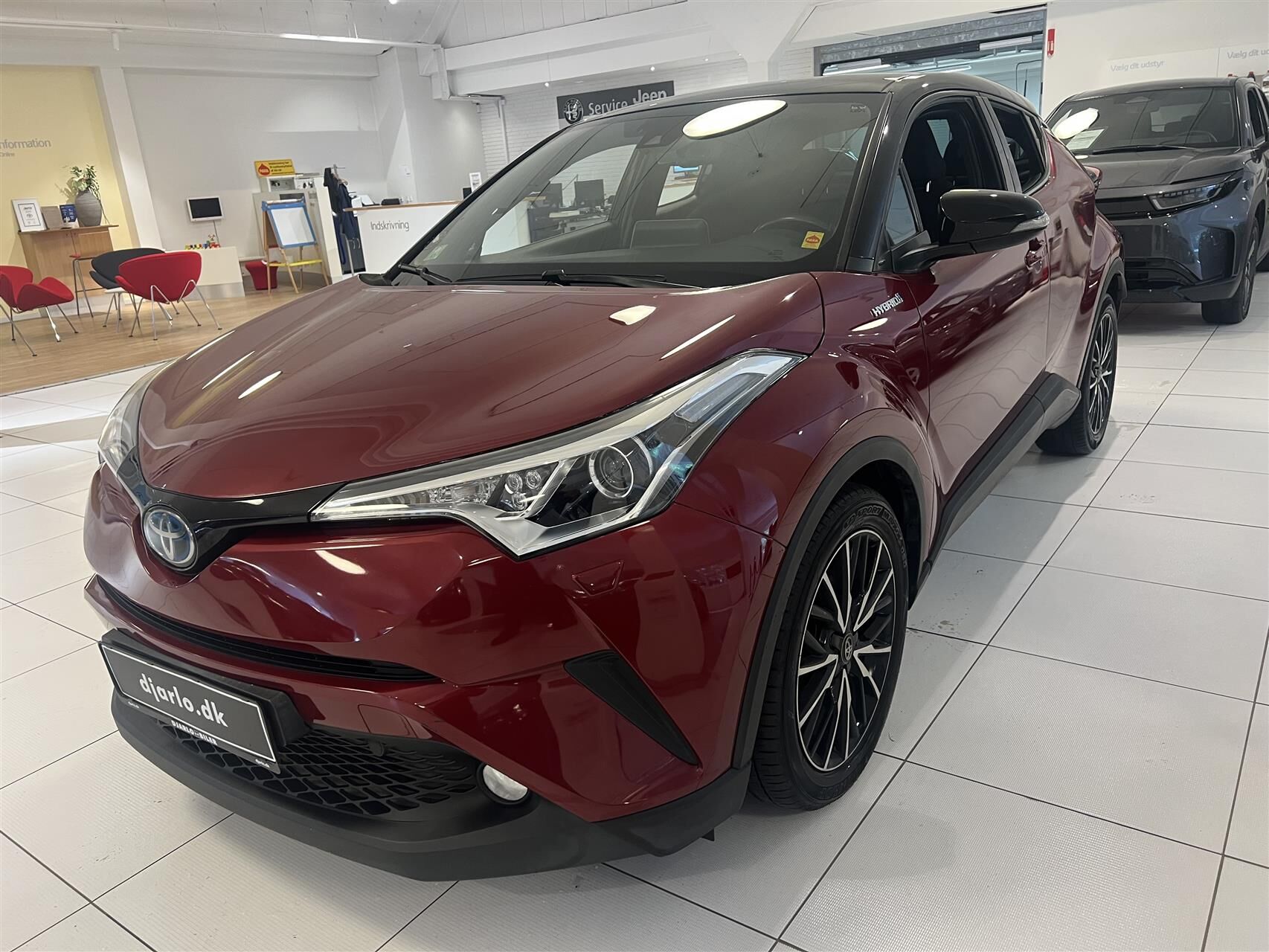 Billede af Toyota C-HR 1,8 Hybrid C-LUB Bi-tone Multidrive S 122HK 5d Aut.