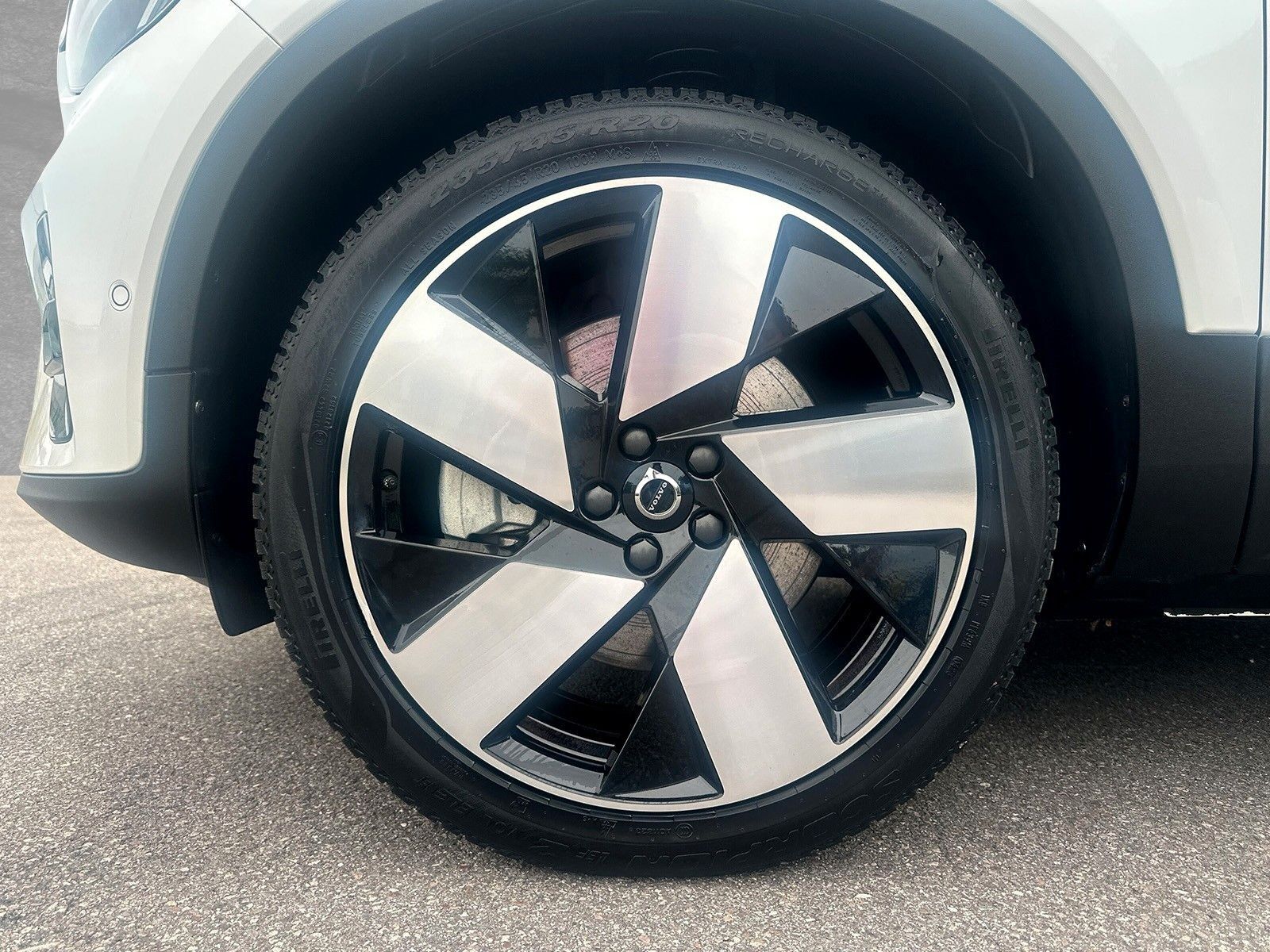 Billede af Volvo XC40 P6 Recharge Ultimate 231HK 5d Aut.