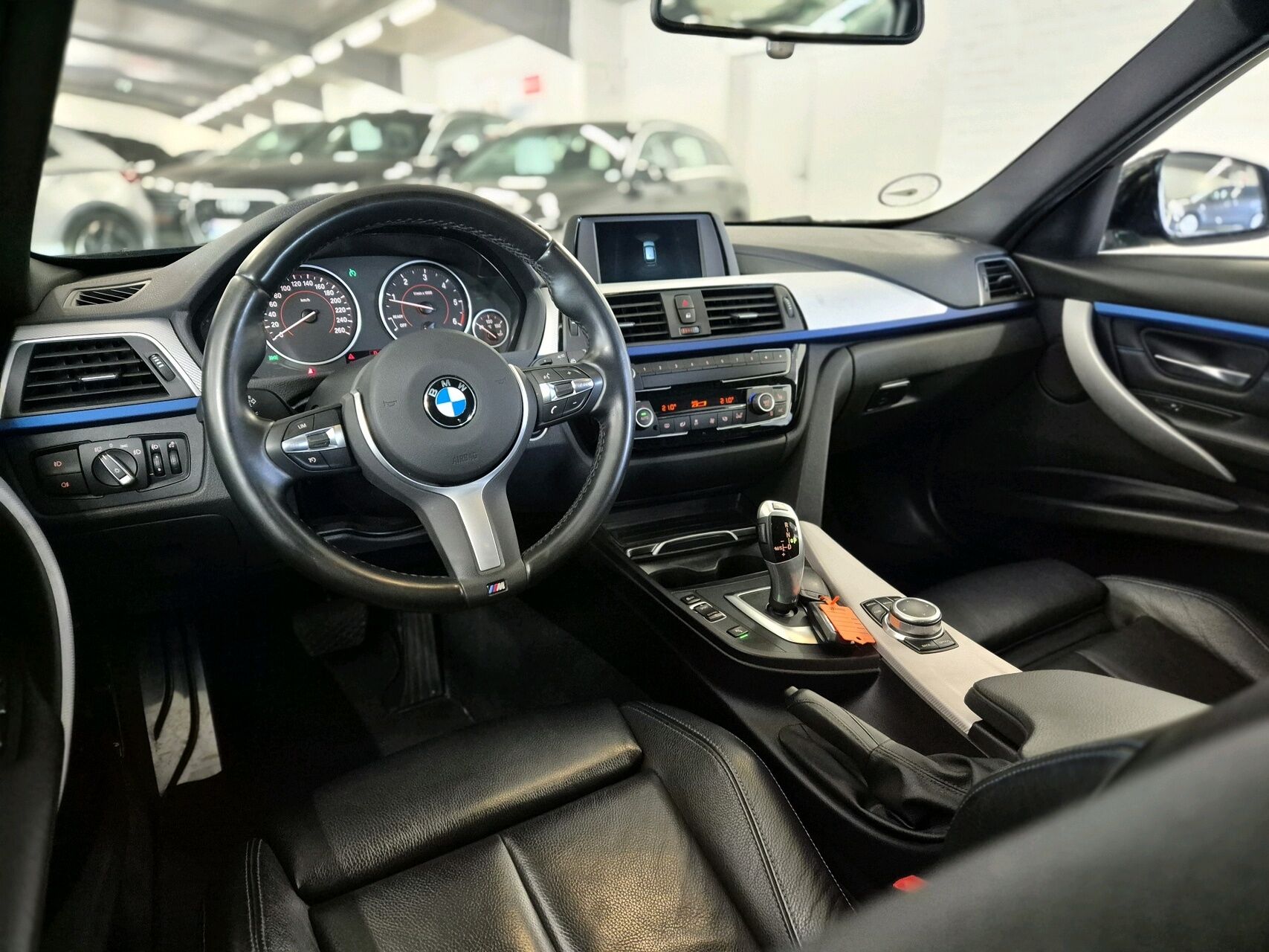 Billede af BMW 320d Touring 2,0 D M-Sport Steptronic 190HK Stc 8g Aut.