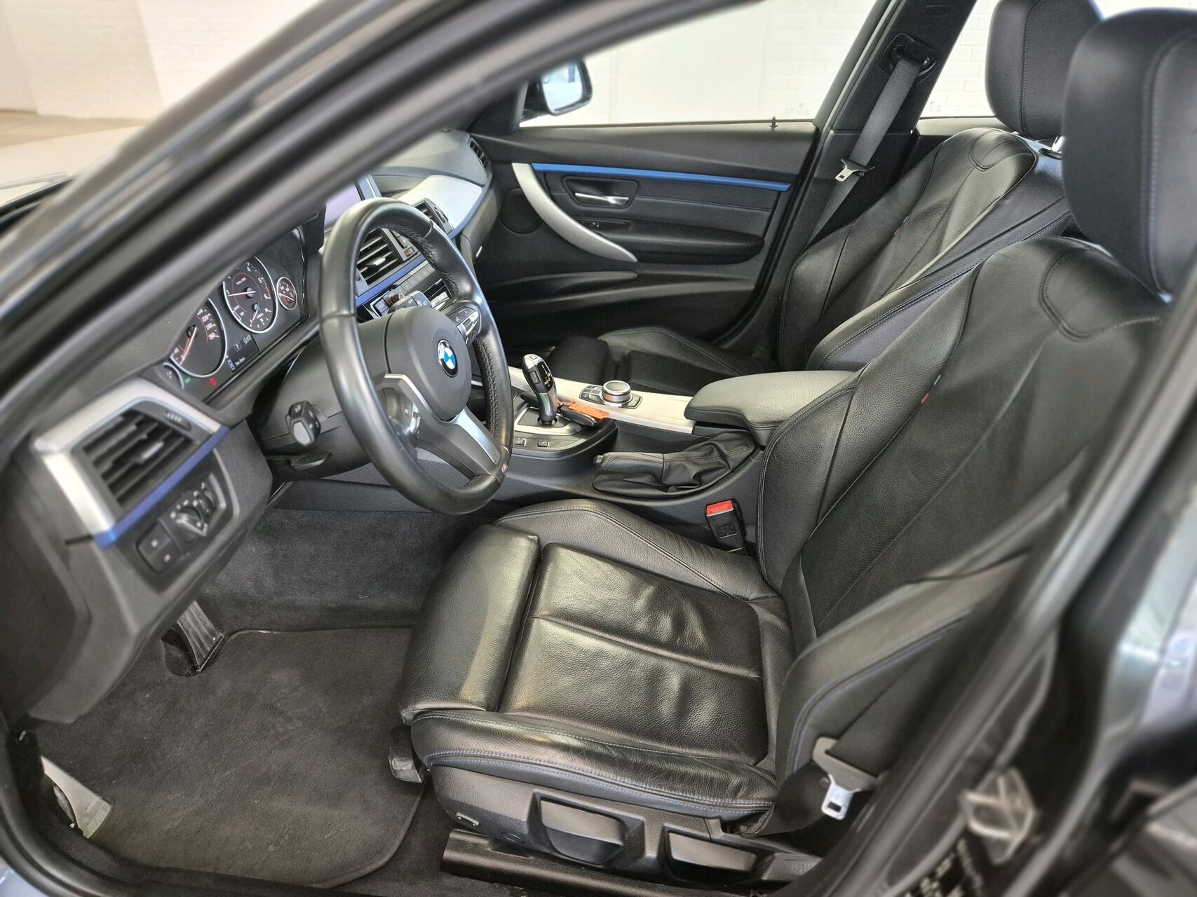 Billede af BMW 320d Touring 2,0 D M-Sport Steptronic 190HK Stc 8g Aut.