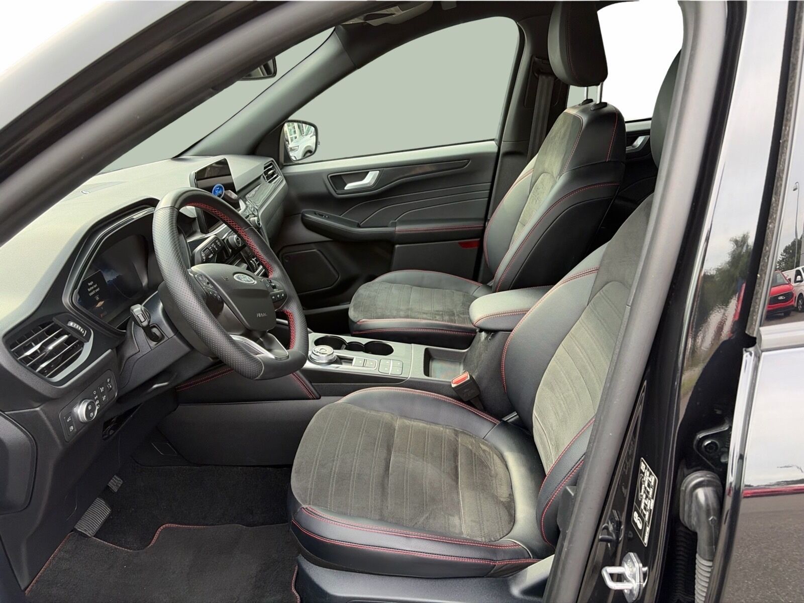 Billede af Ford Kuga 2,5 Plugin-hybrid ST-Line X CVT 225HK 5d Trinl. Gear