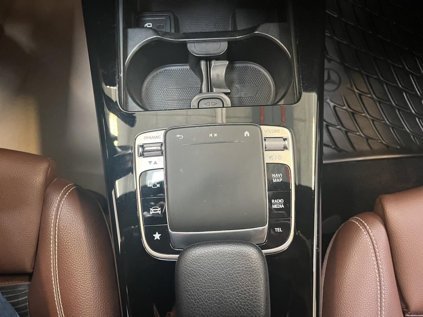 Billede af Mercedes-Benz A200 d 2,0 D Advantage 8G-DCT 150HK 5d 8g Aut.