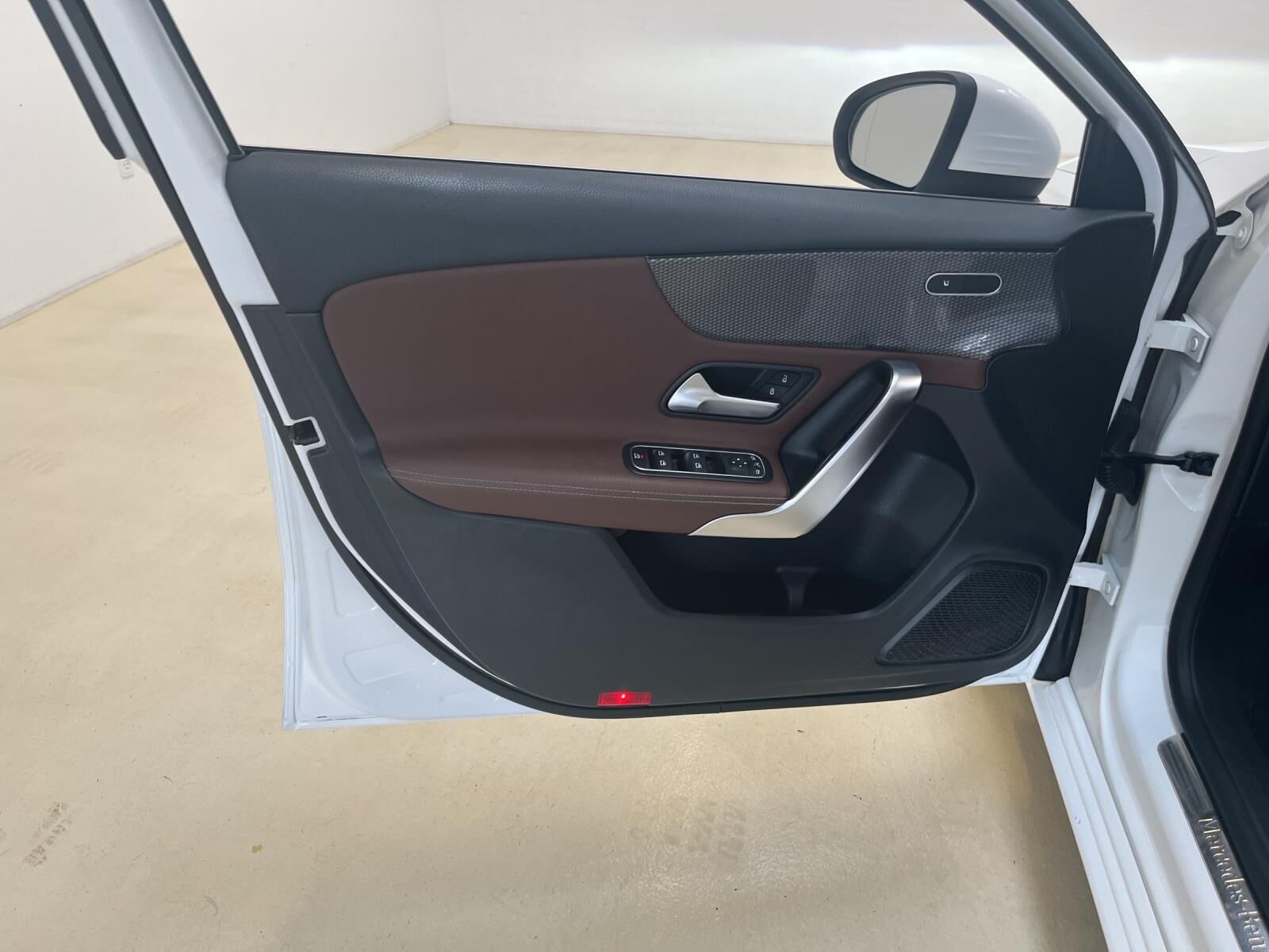 Billede af Mercedes-Benz A200 d 2,0 D Advantage 8G-DCT 150HK 5d 8g Aut.