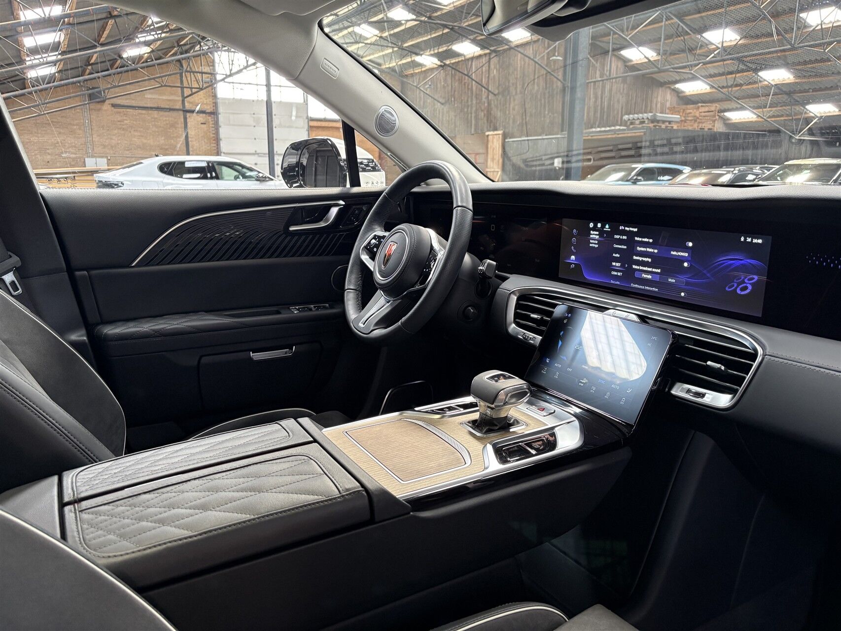 Billede af Hongqi E-HS9 EL Comfort 4x4 435HK 5d Aut.