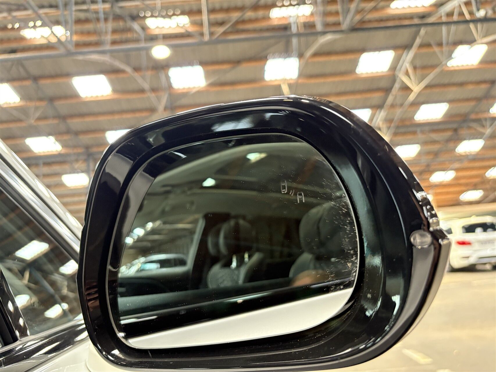 Billede af Hongqi E-HS9 EL Comfort 4x4 435HK 5d Aut.