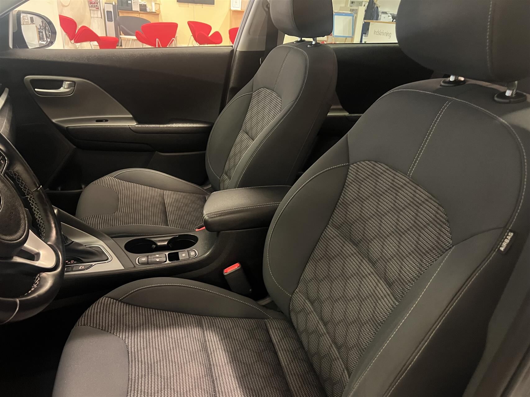 Billede af Kia Niro 1,6 GDI PHEV  Plugin-hybrid Comfort DCT 141HK 5d 6g Aut.