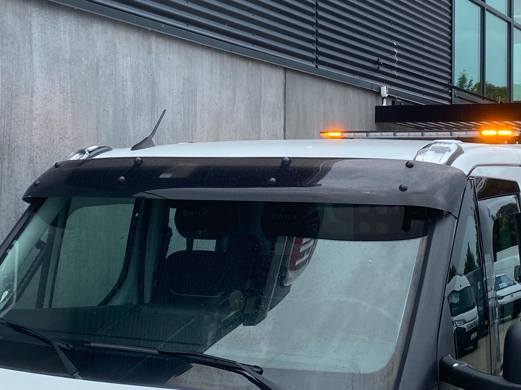 Billede af Iveco Daily 35C18 4100mm 3,0 D Hi-Matic 180HK DobKab 8g Aut.