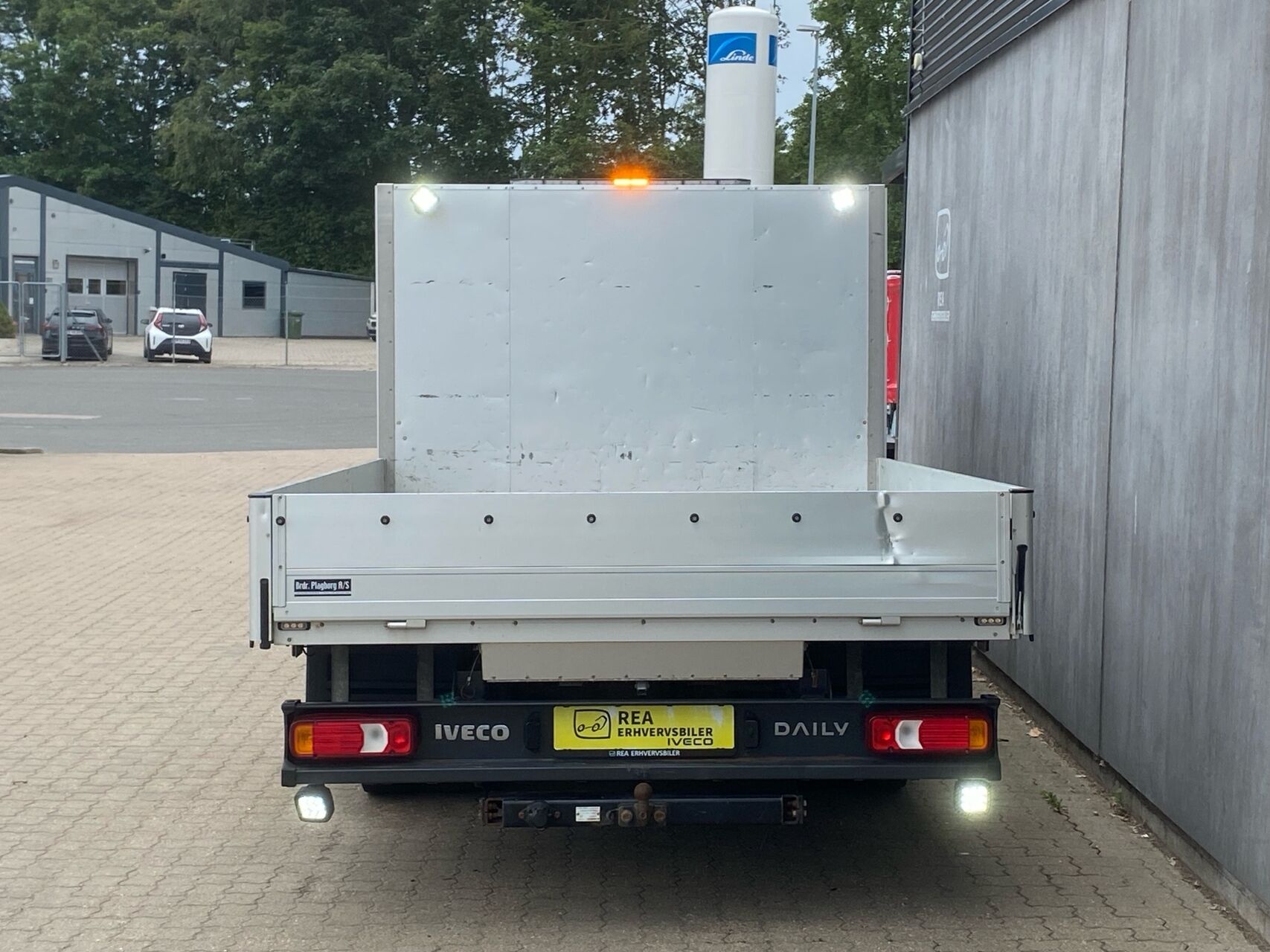 Billede af Iveco Daily 35C18 4100mm 3,0 D Hi-Matic 180HK DobKab 8g Aut.