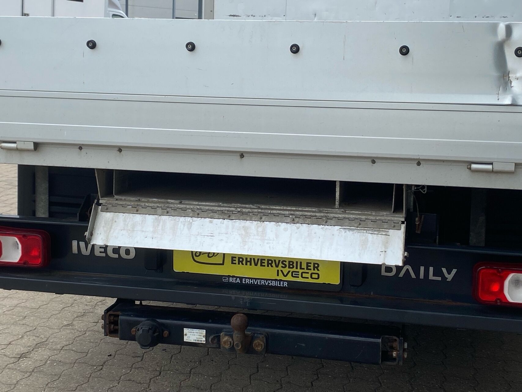 Billede af Iveco Daily 35C18 4100mm 3,0 D Hi-Matic 180HK DobKab 8g Aut.
