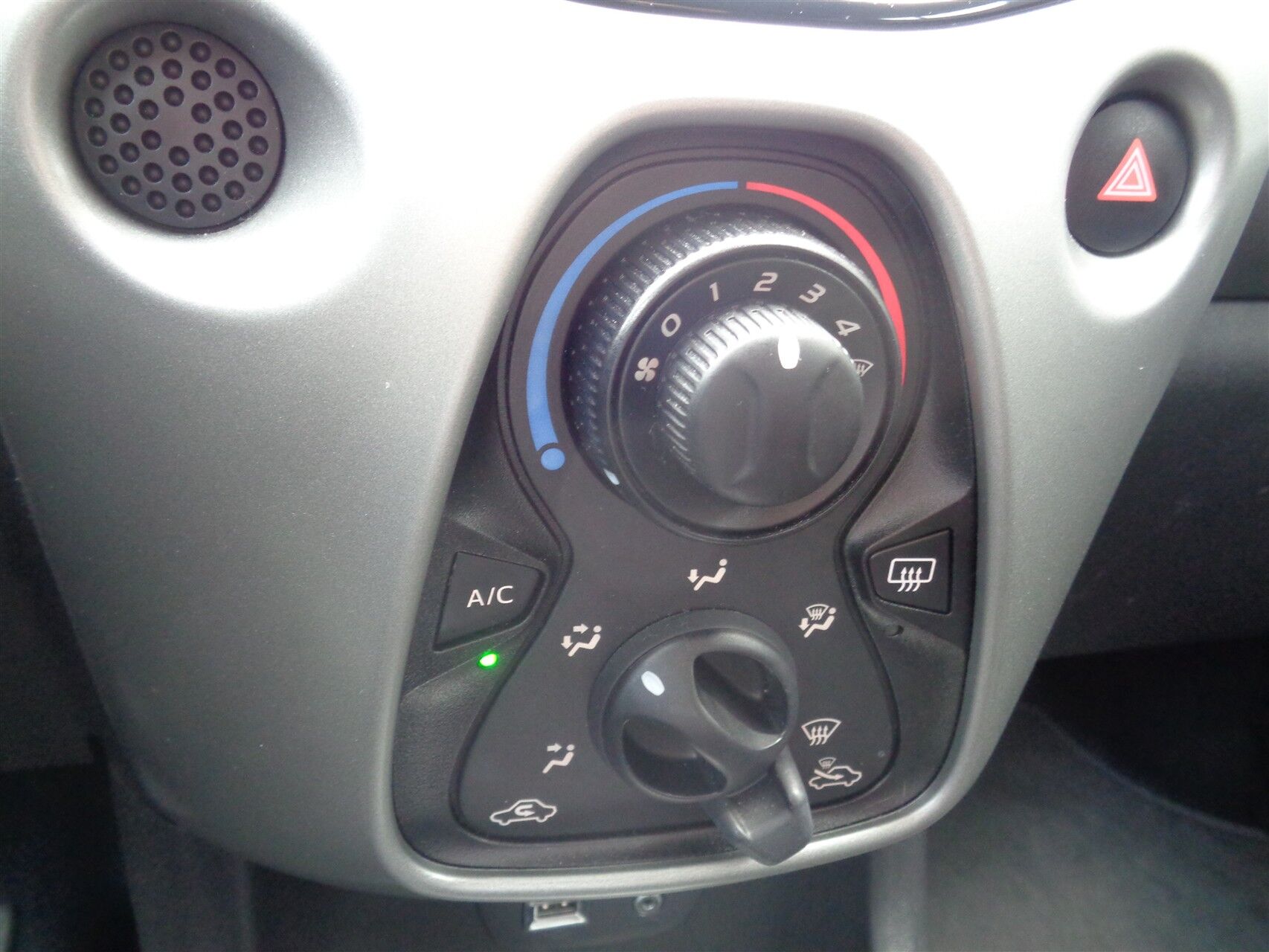 Billede af Toyota Aygo 1,0 VVT-I X-Black II 69HK 5d