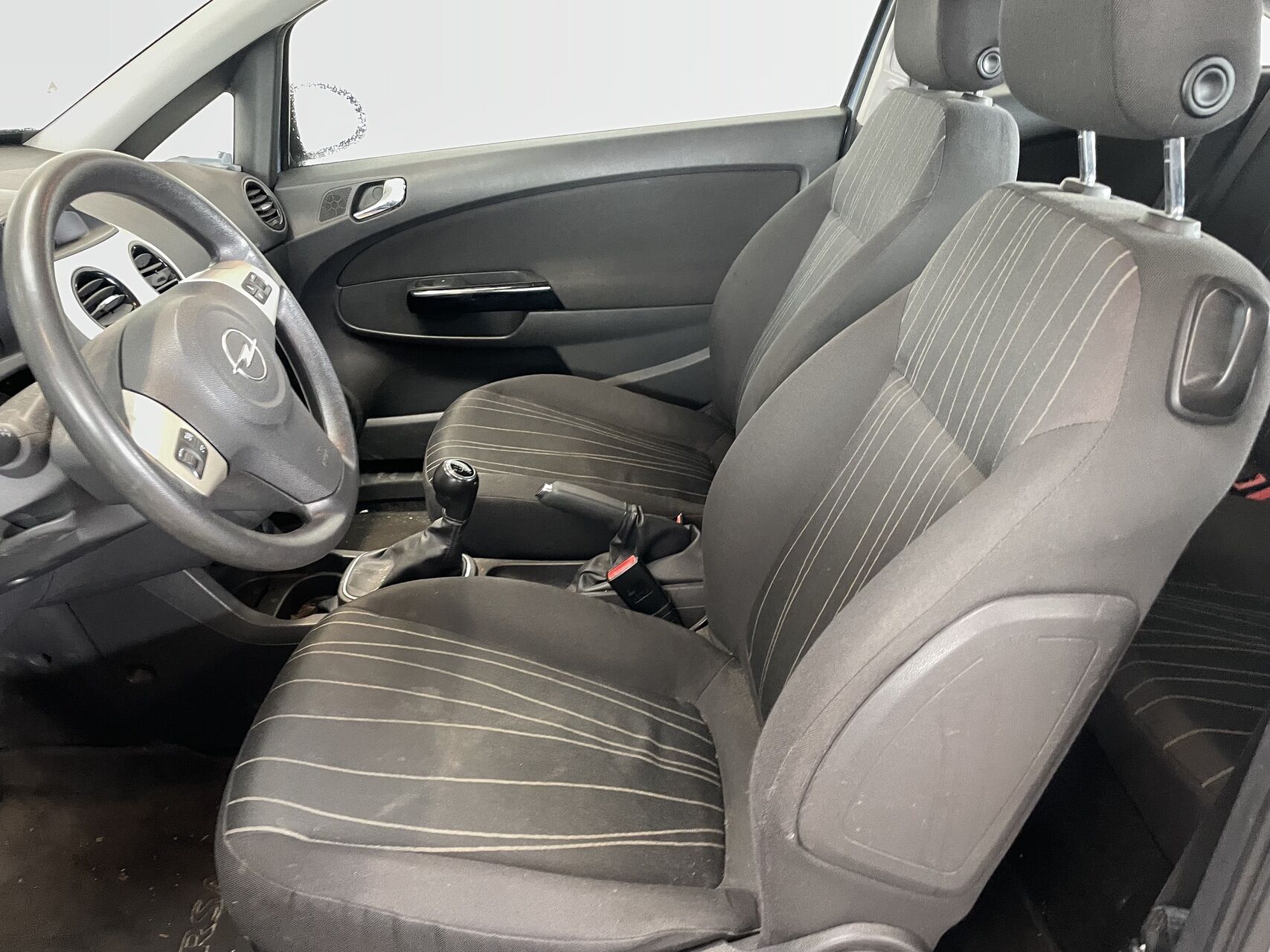 Billede af Opel Corsa 1,0 Twinport Essentia 60HK 3d