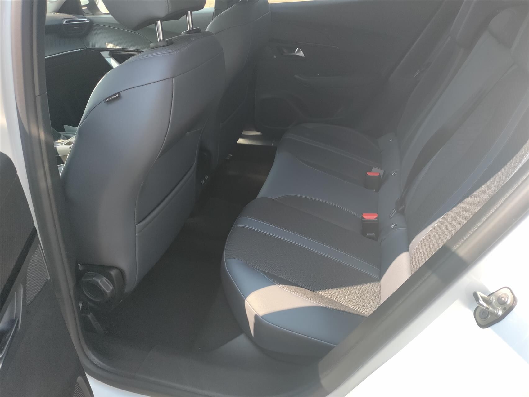 Billede af Peugeot 2008 1,2 PureTech Evolution 130HK 5d