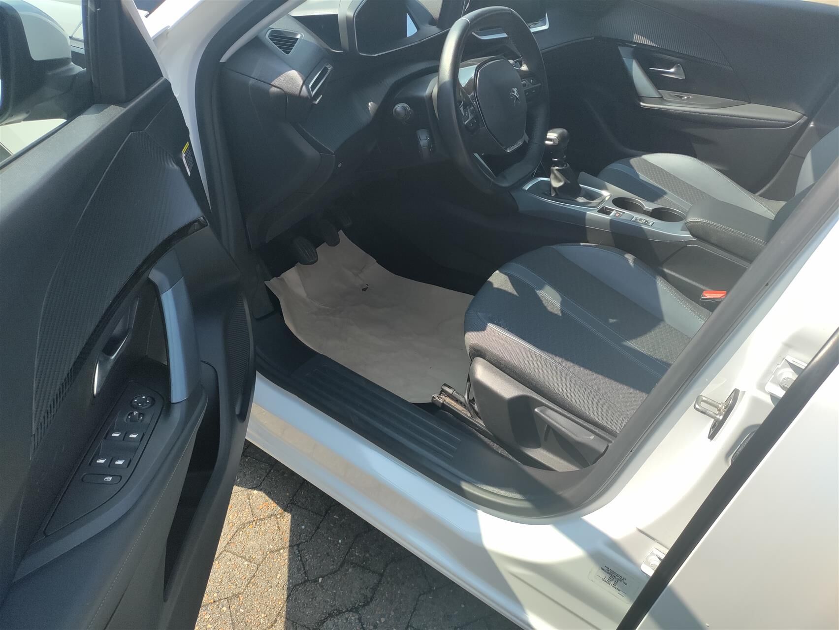 Billede af Peugeot 2008 1,2 PureTech Evolution 130HK 5d