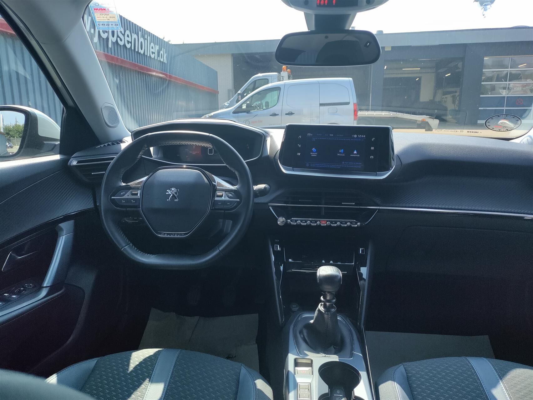 Billede af Peugeot 2008 1,2 PureTech Evolution 130HK 5d