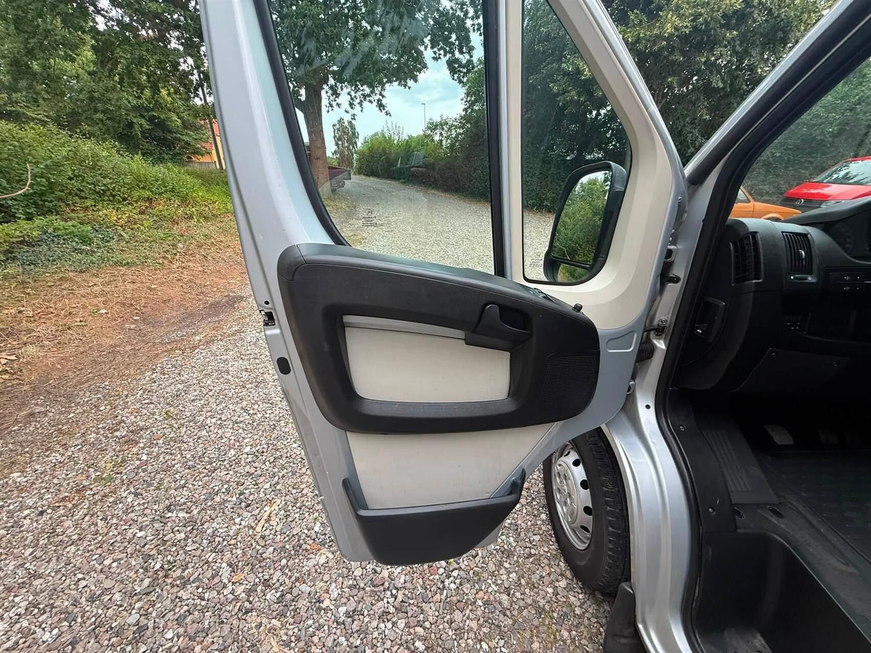 Billede af Peugeot Boxer 330 L2H1 2,2 HDI 110HK Van 6g