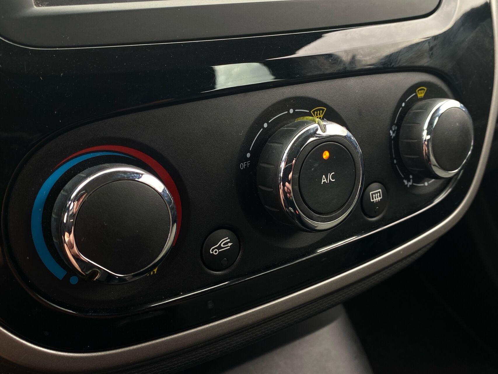 Billede af Renault Captur 0,9 TCE Expression Energy 90HK 5d