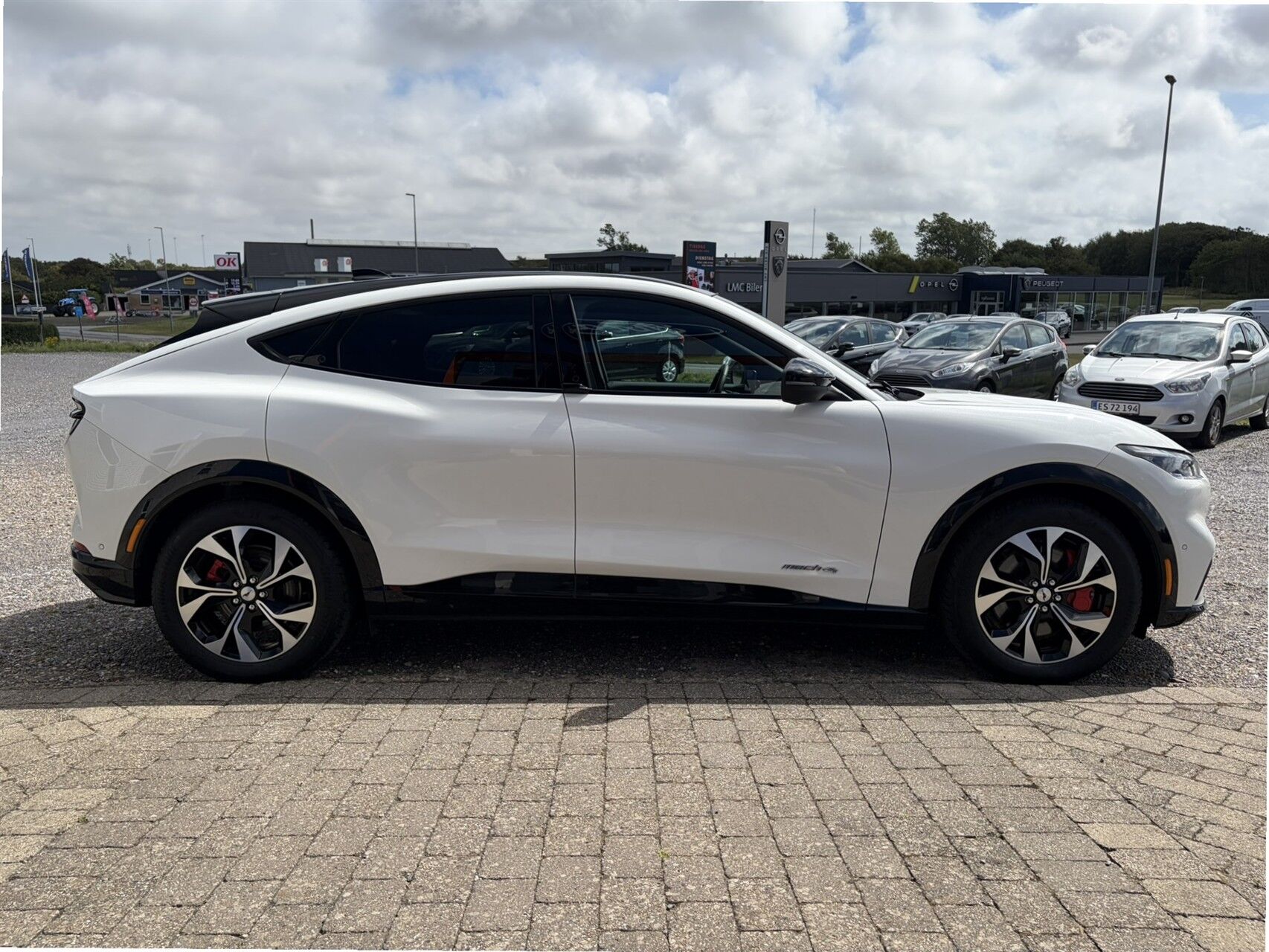 Billede af Ford Mustang Mach-E EL SR Premium AWD 269HK 5d Aut.