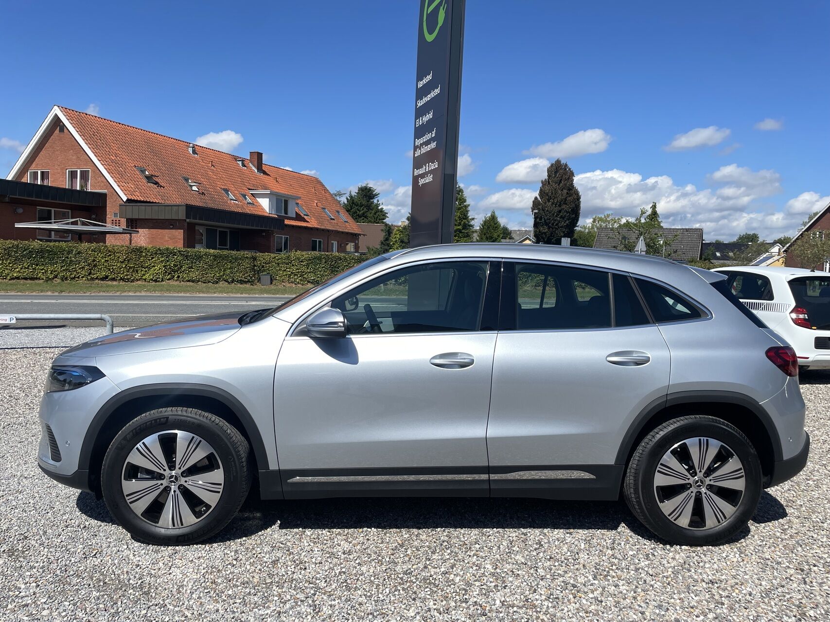Billede af Mercedes-Benz EQA 350 EL 4Matic 292HK 5d Aut.