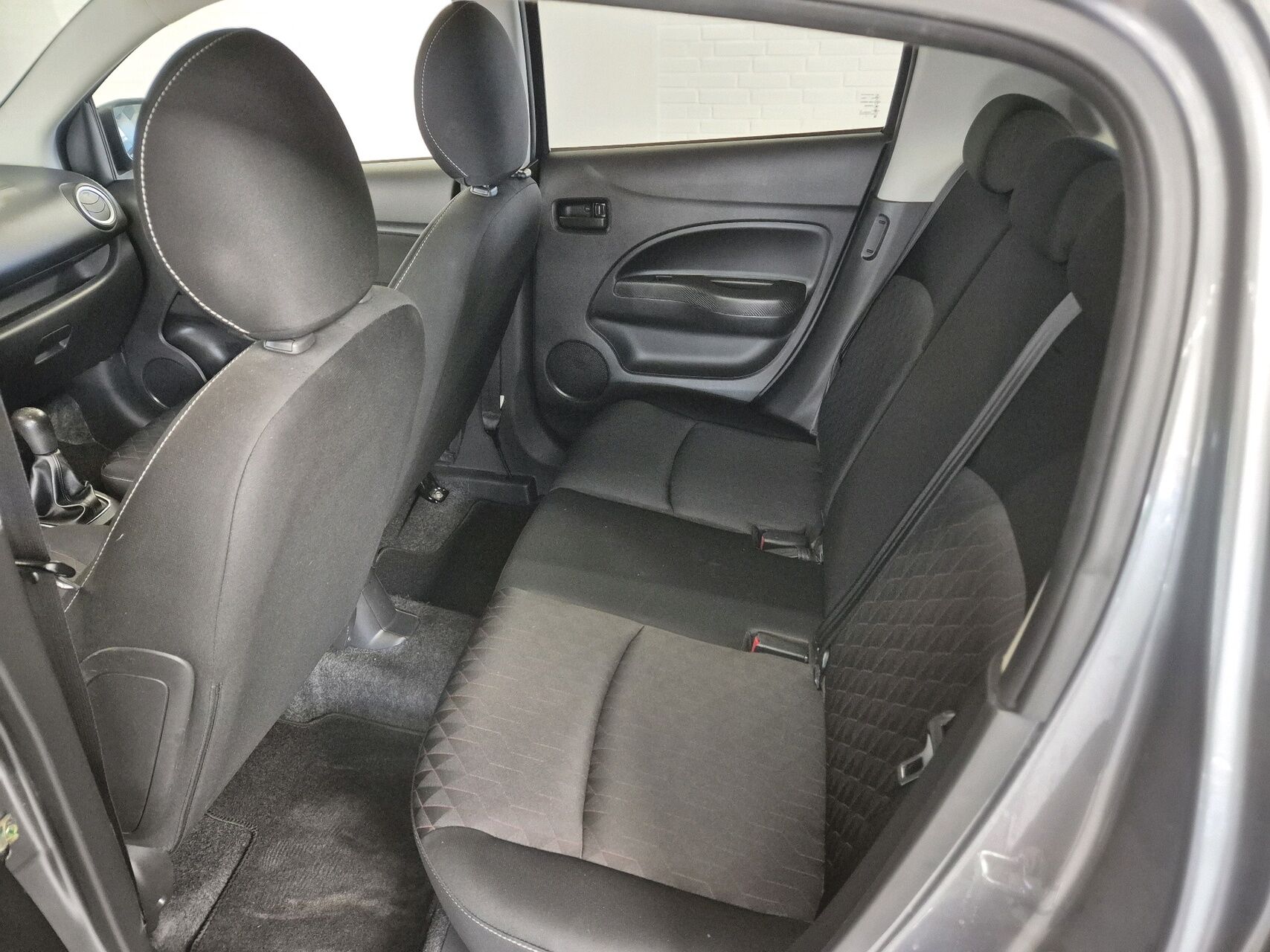 Billede af Mitsubishi Space Star 1,2 Invite+ AS&G 71HK 5d