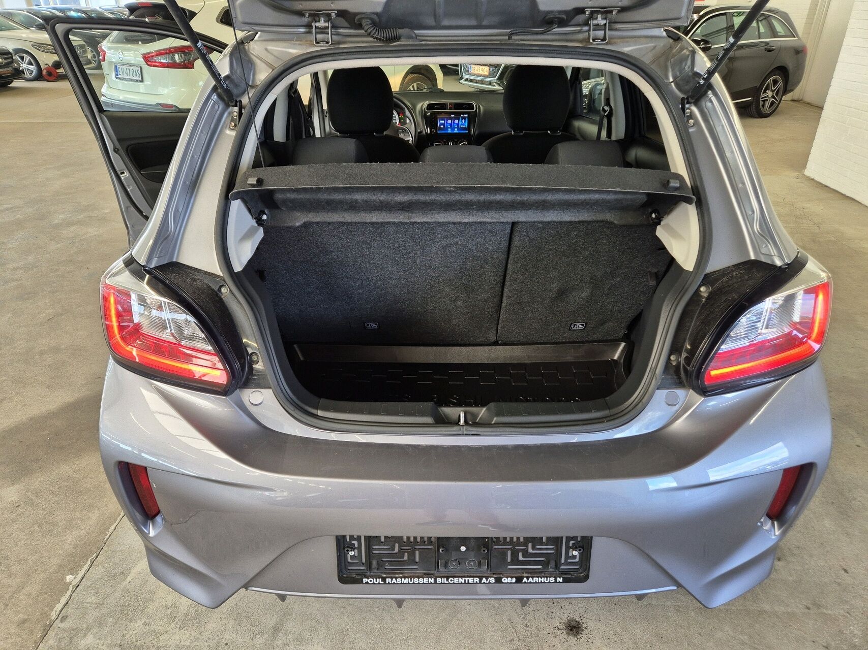 Billede af Mitsubishi Space Star 1,2 Invite+ AS&G 71HK 5d
