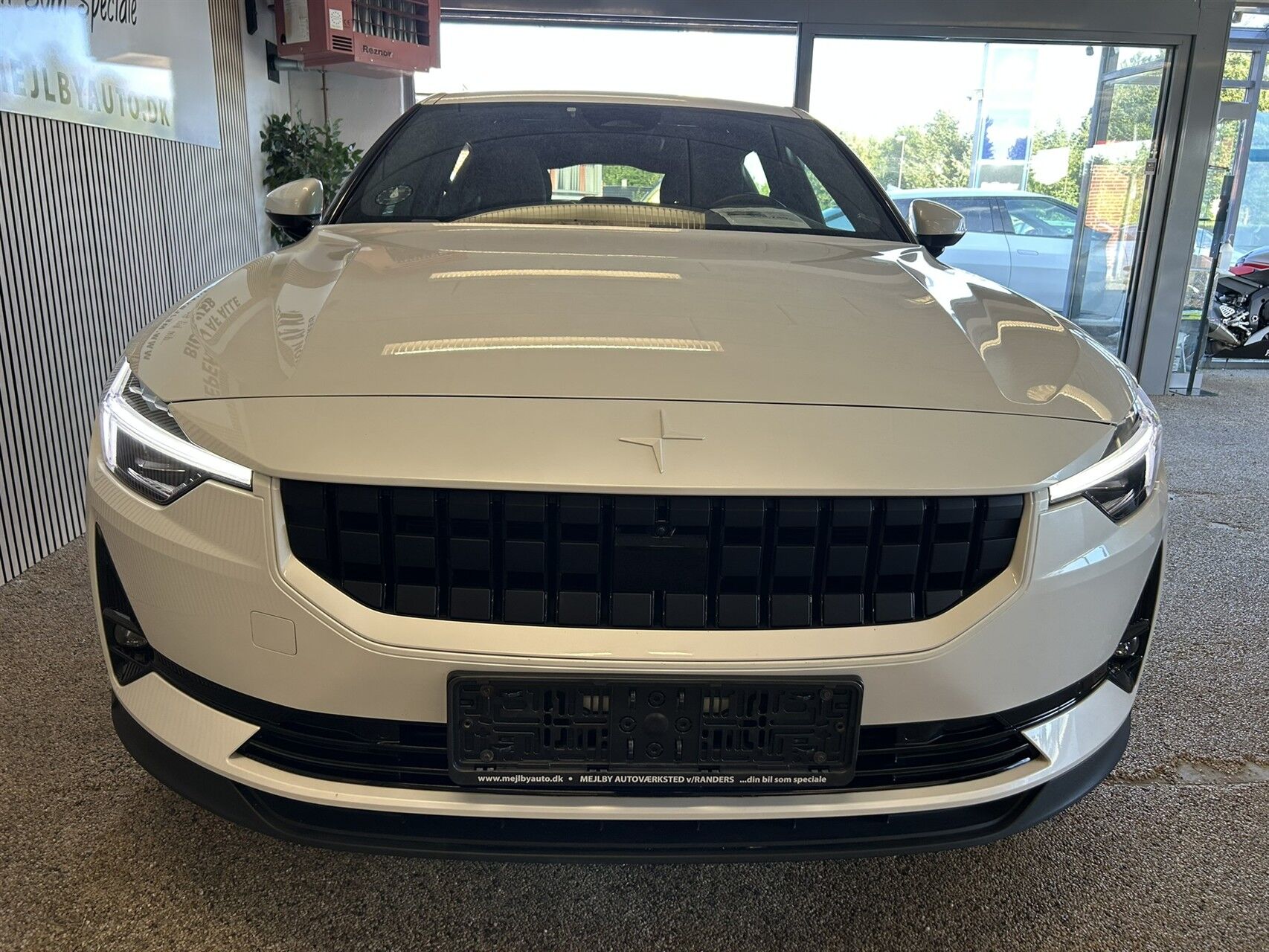 Billede af Polestar 2 EL Long range Single motor 231HK 5d Aut.