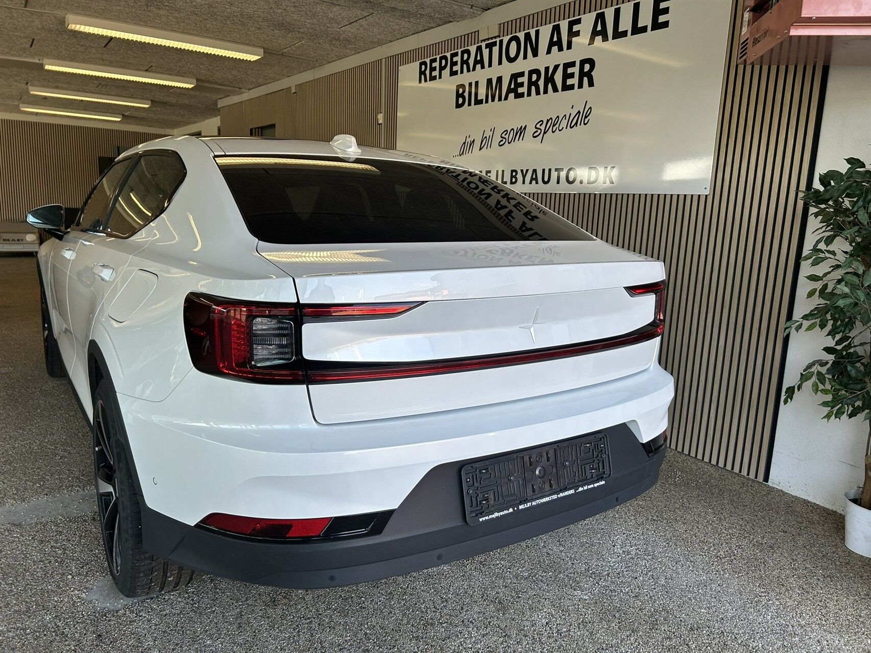Billede af Polestar 2 EL Long range Single motor 231HK 5d Aut.