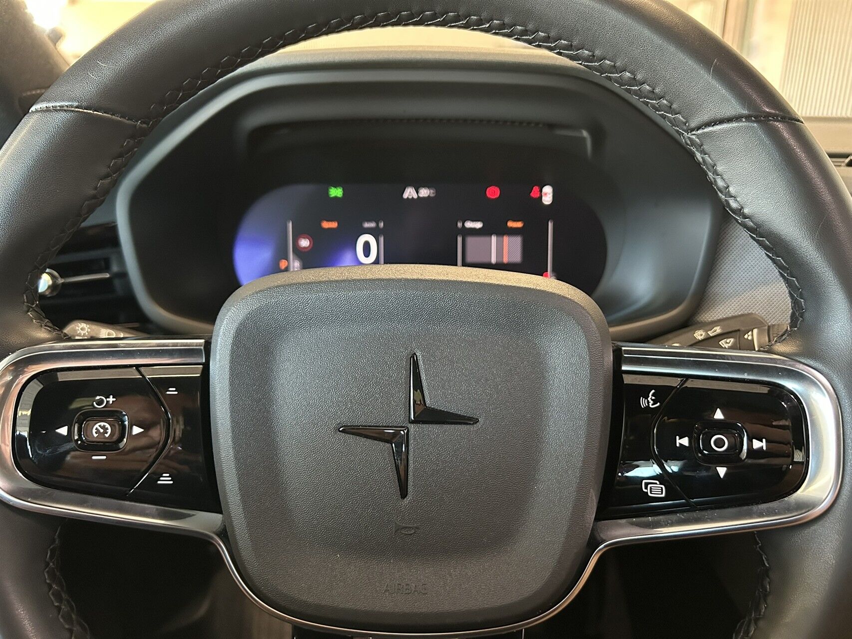 Billede af Polestar 2 EL Long range Single motor 231HK 5d Aut.