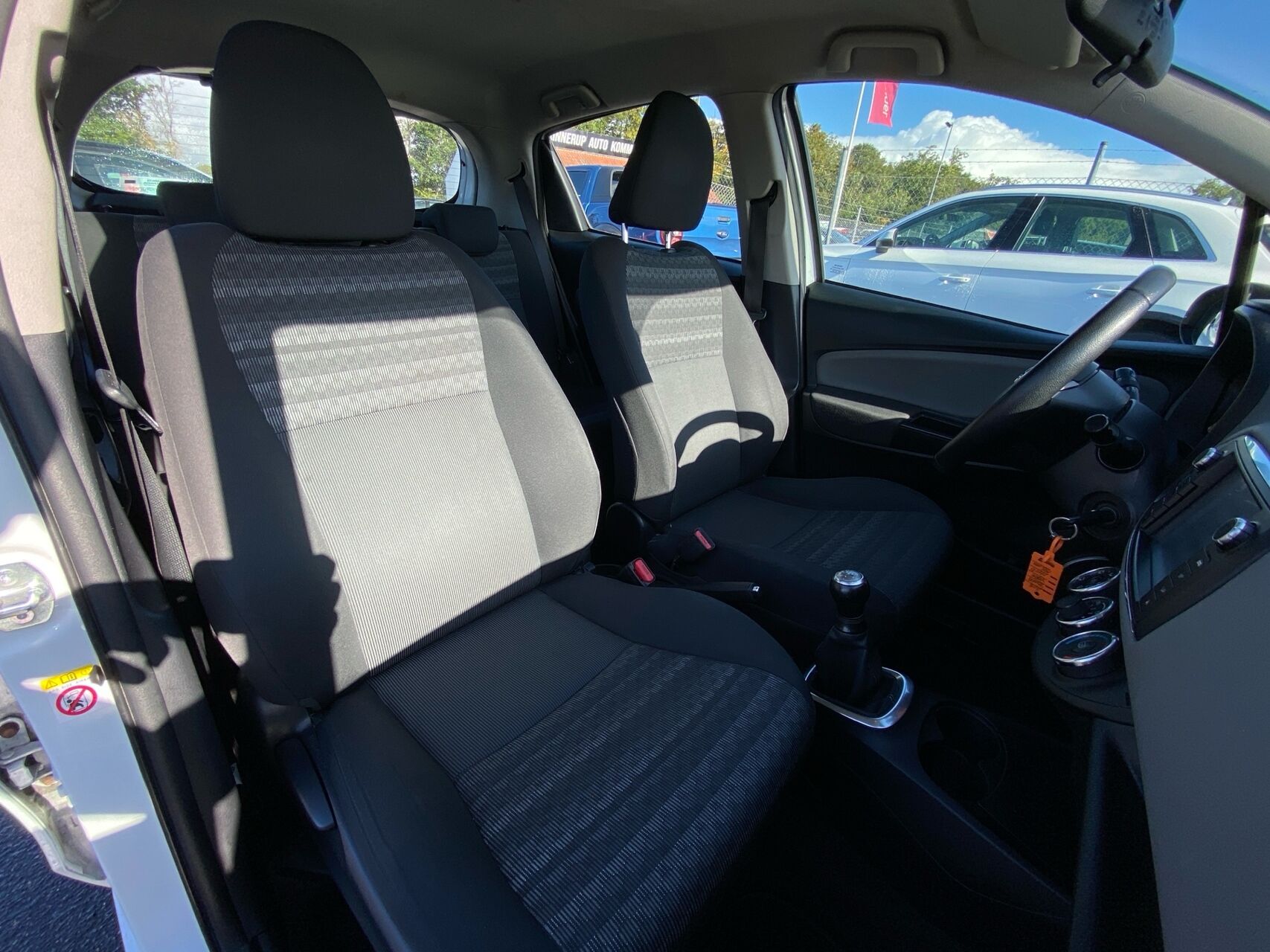 Billede af Toyota Yaris 1,0 VVT-I T2 Comfort 69HK 5d