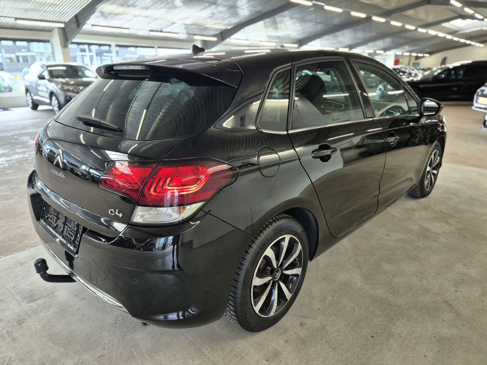 Billede af Citroën C4 1,6 Blue HDi Millesime EAT6 start/stop 120HK 5d 6g Aut.