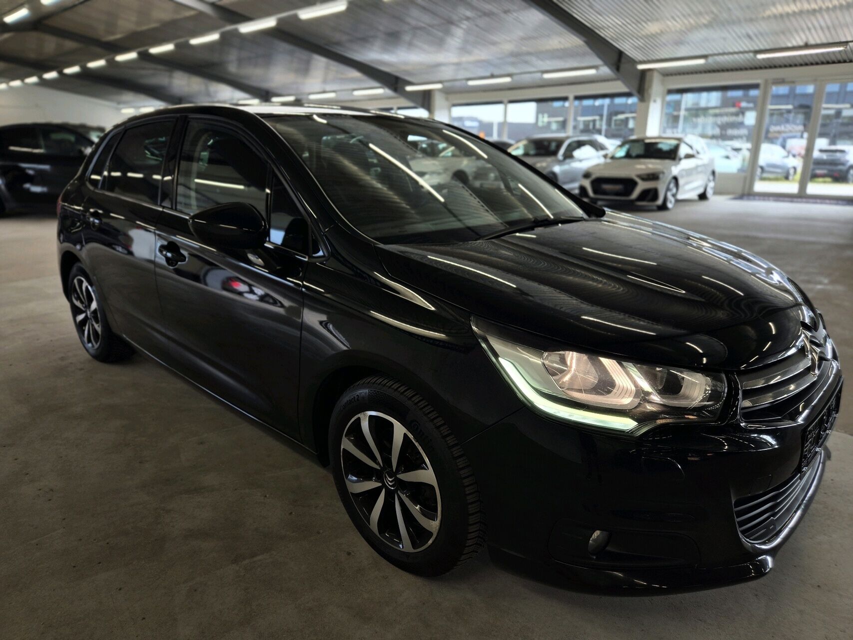 Billede af Citroën C4 1,6 Blue HDi Millesime EAT6 start/stop 120HK 5d 6g Aut.