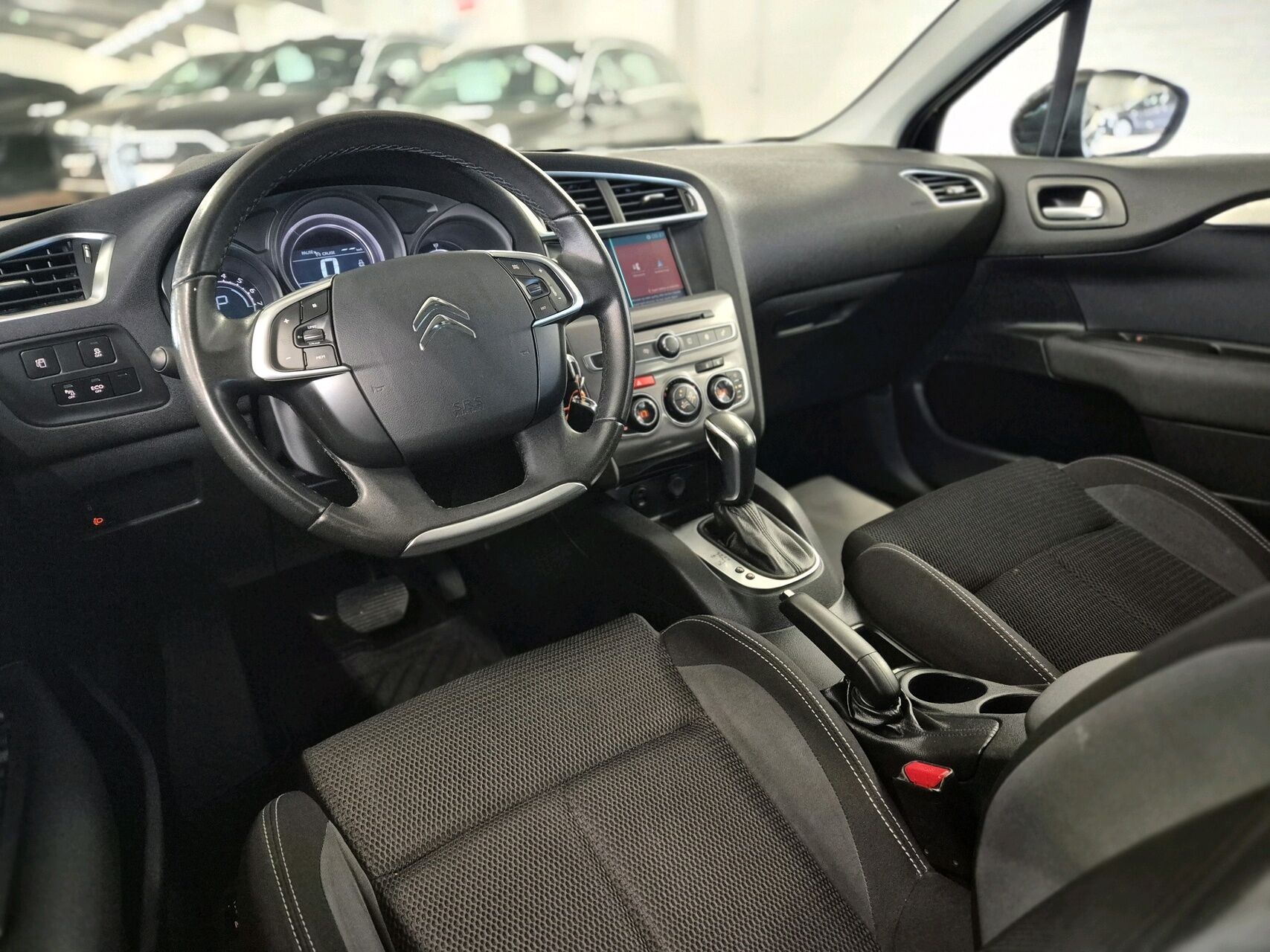 Billede af Citroën C4 1,6 Blue HDi Millesime EAT6 start/stop 120HK 5d 6g Aut.