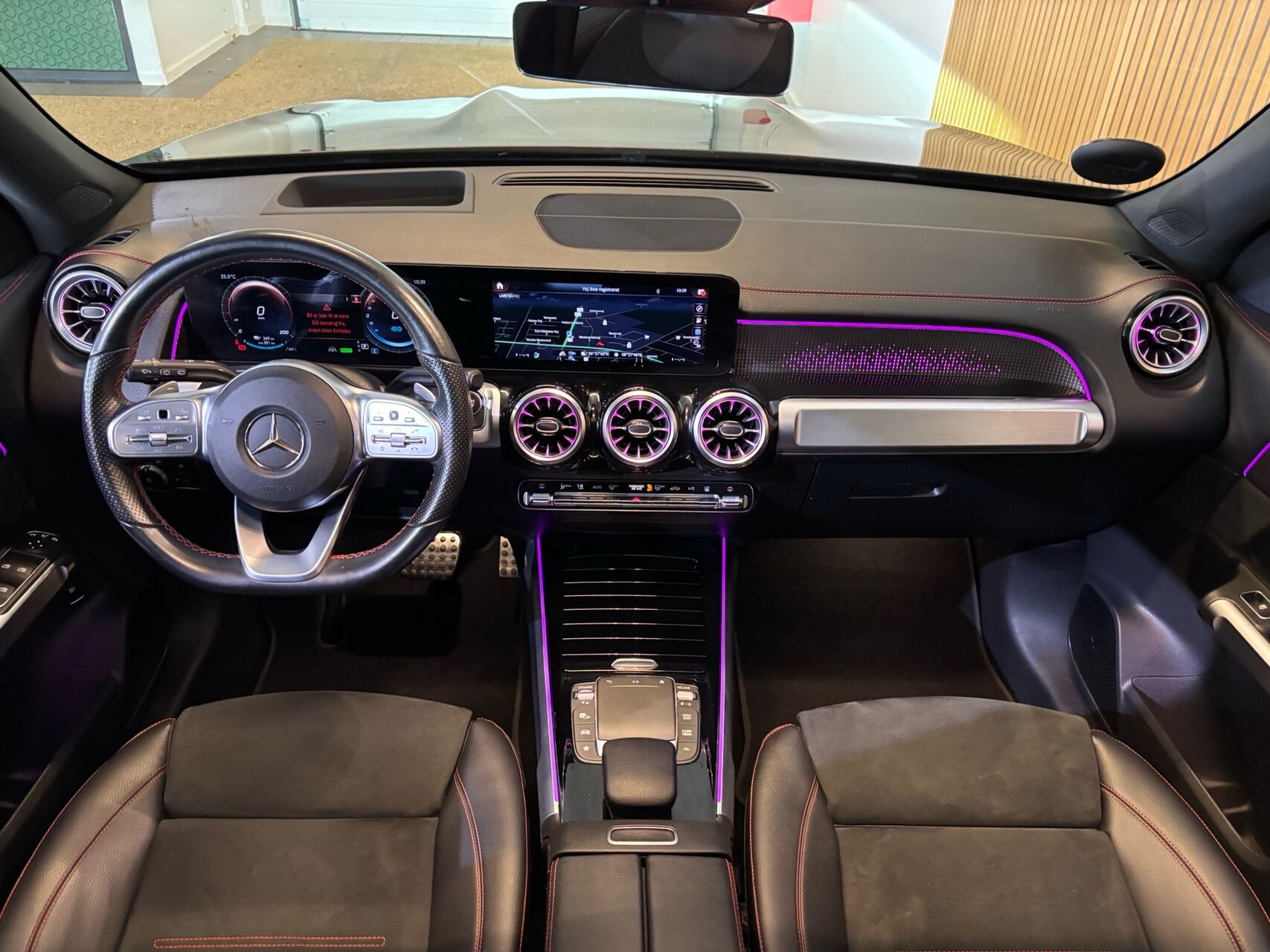 Billede af Mercedes-Benz EQB 300 EL AMG Line 7 Pers. 4Matic 228HK 5d Aut.