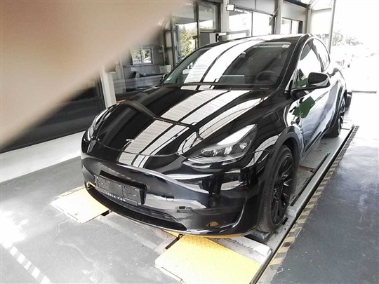 Tesla Model Y EL RWD 299HK 5d Aut.