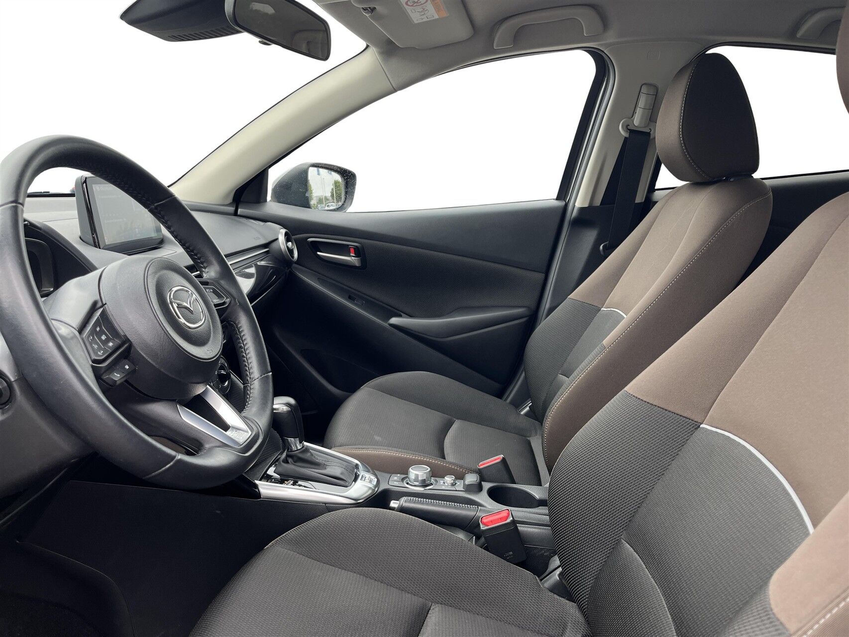 Billede af Mazda 2 1,5 Skyactiv-G Sky 90HK 5d 6g Aut.