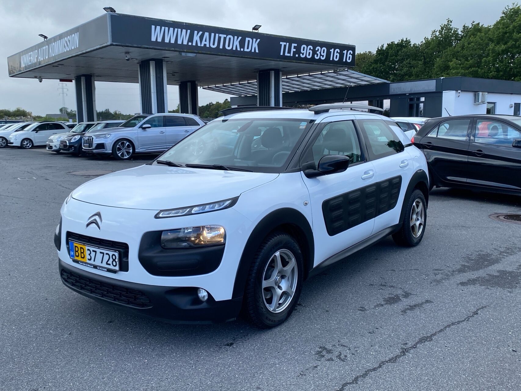 Billede af Citroën C4 Cactus 1,6 Blue HDi Feel Complet start/stop 100HK Van