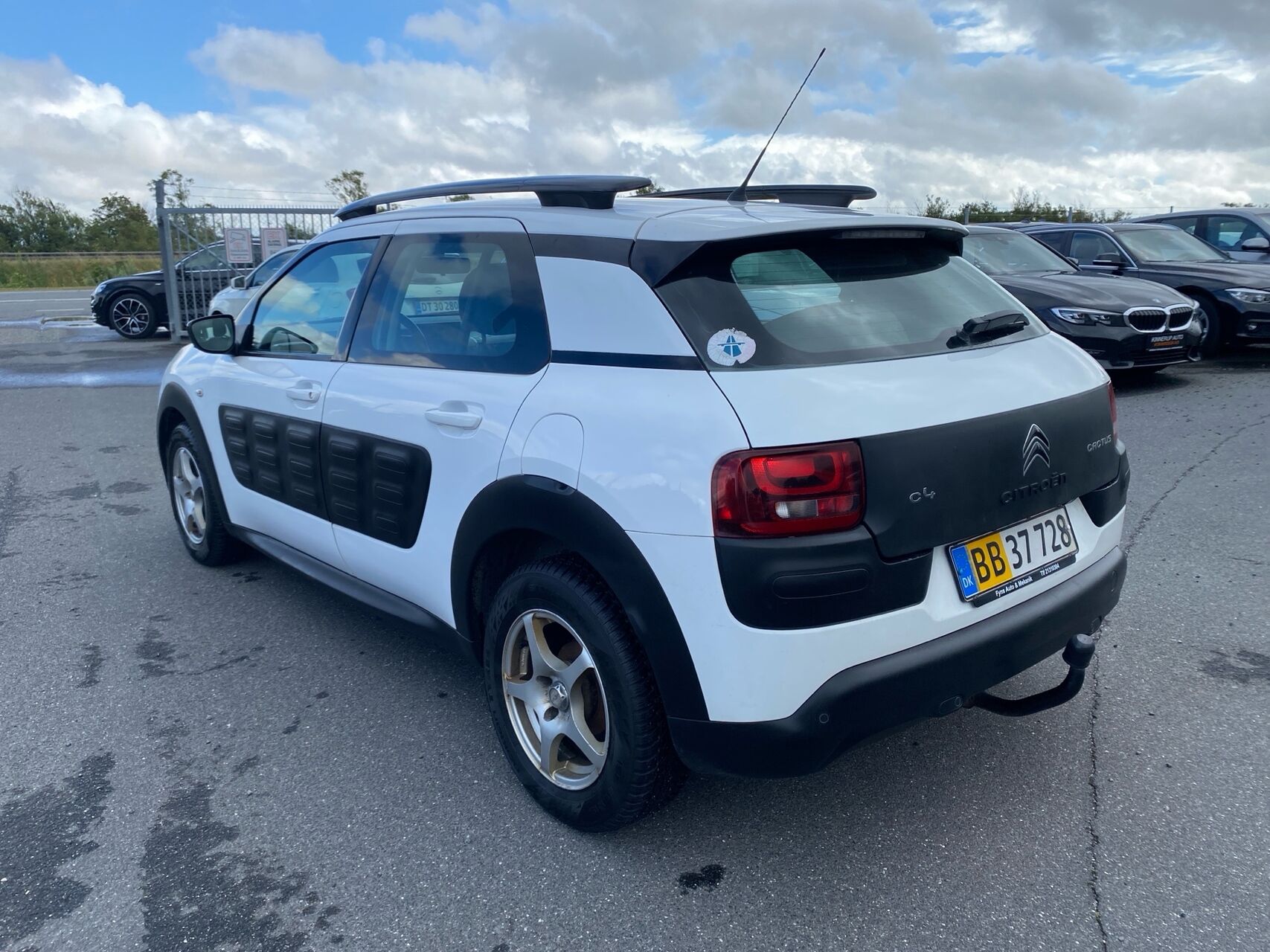 Billede af Citroën C4 Cactus 1,6 Blue HDi Feel Complet start/stop 100HK Van