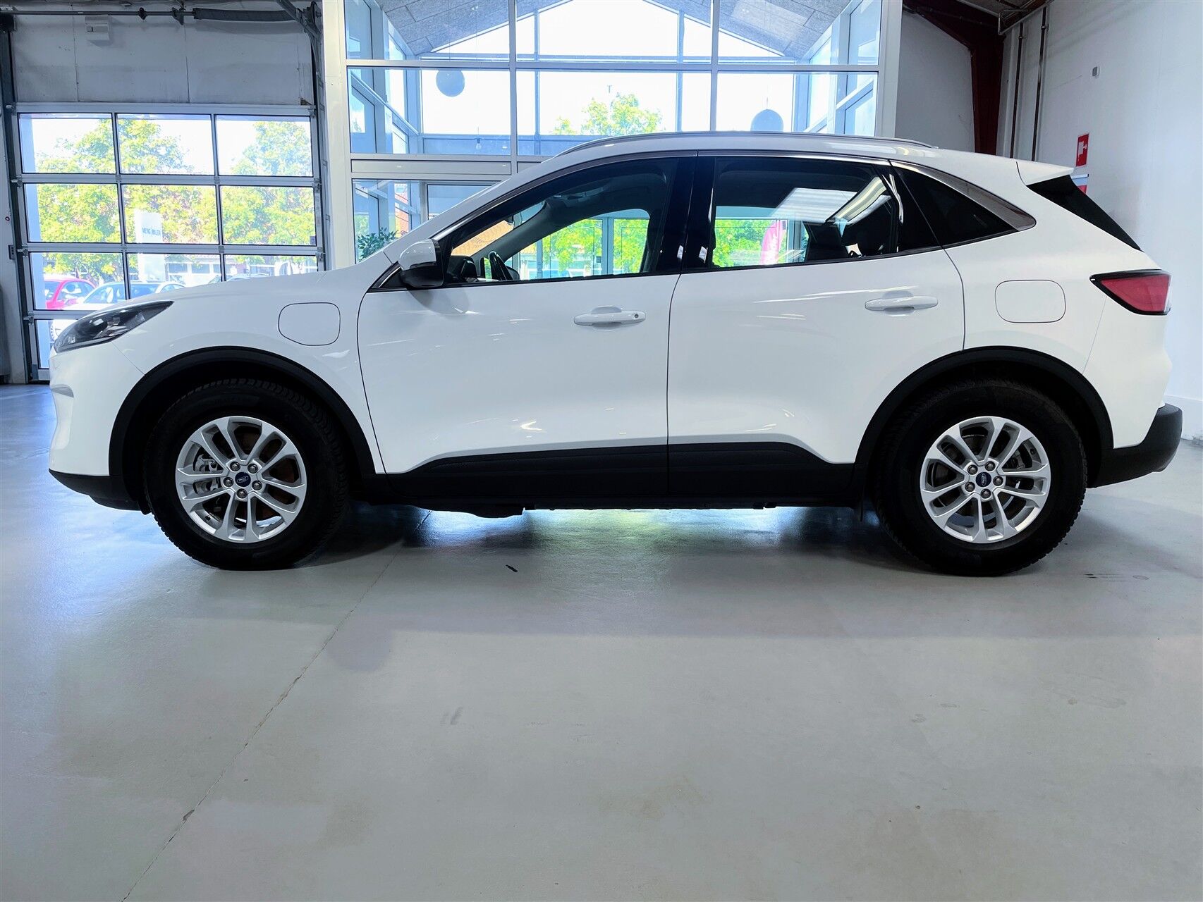 Billede af Ford Kuga 2,5 Plugin-hybrid Titanium CVT 225HK 5d Trinl. Gear
