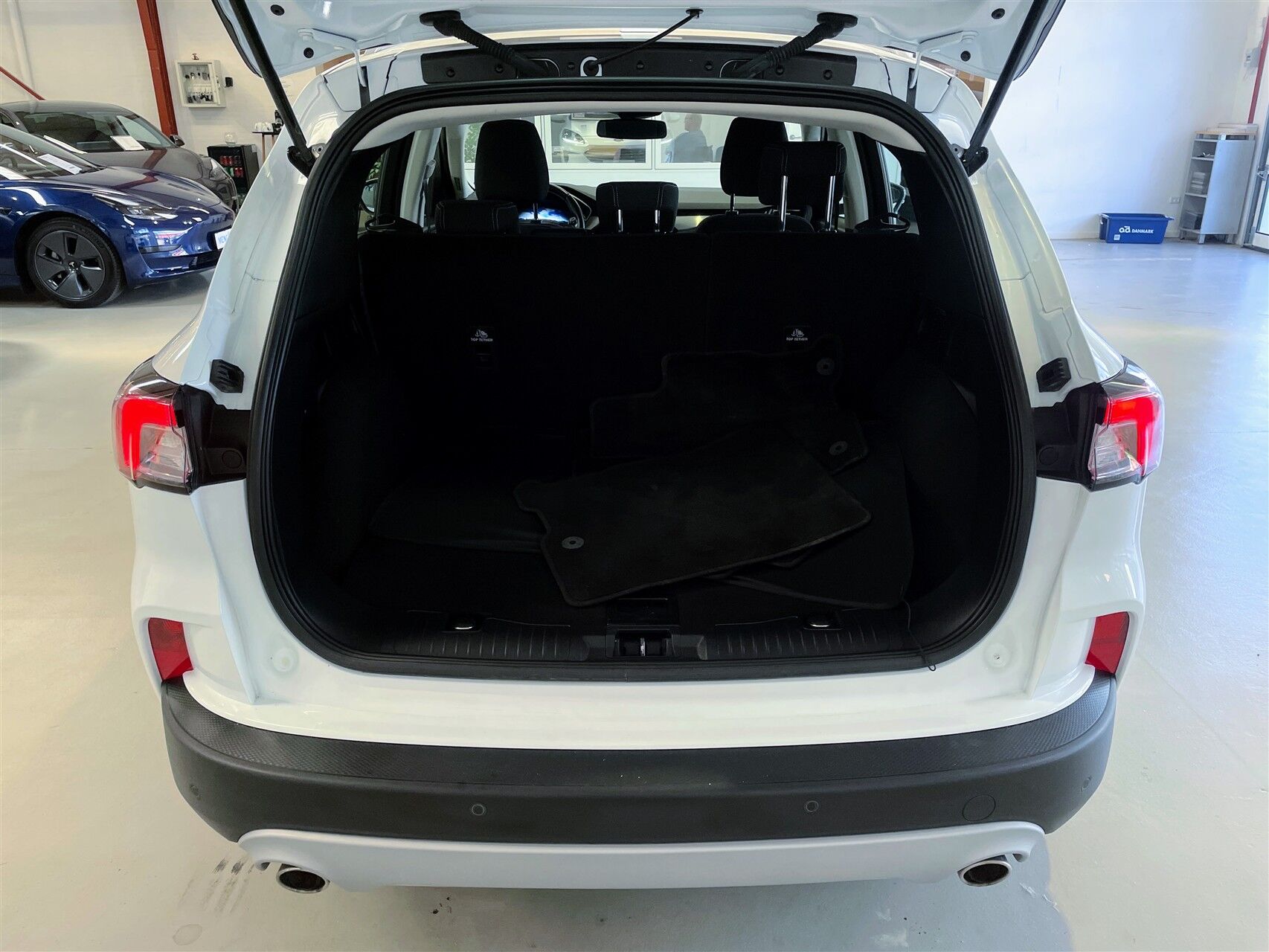 Billede af Ford Kuga 2,5 Plugin-hybrid Titanium CVT 225HK 5d Trinl. Gear