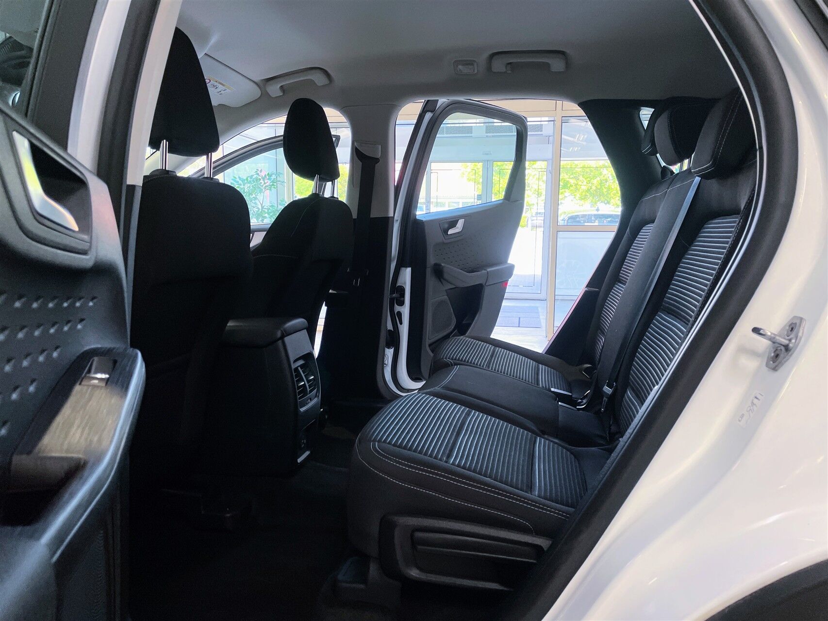 Billede af Ford Kuga 2,5 Plugin-hybrid Titanium CVT 225HK 5d Trinl. Gear