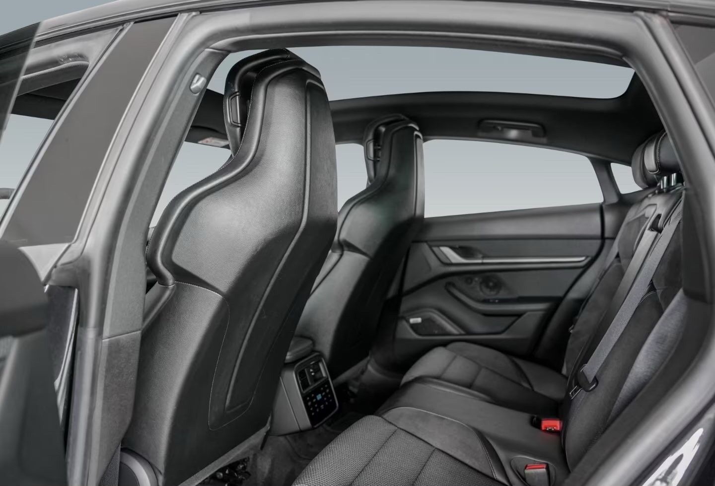 Billede af Porsche Taycan 4S EL Performance 4x4 490HK 4d Aut.