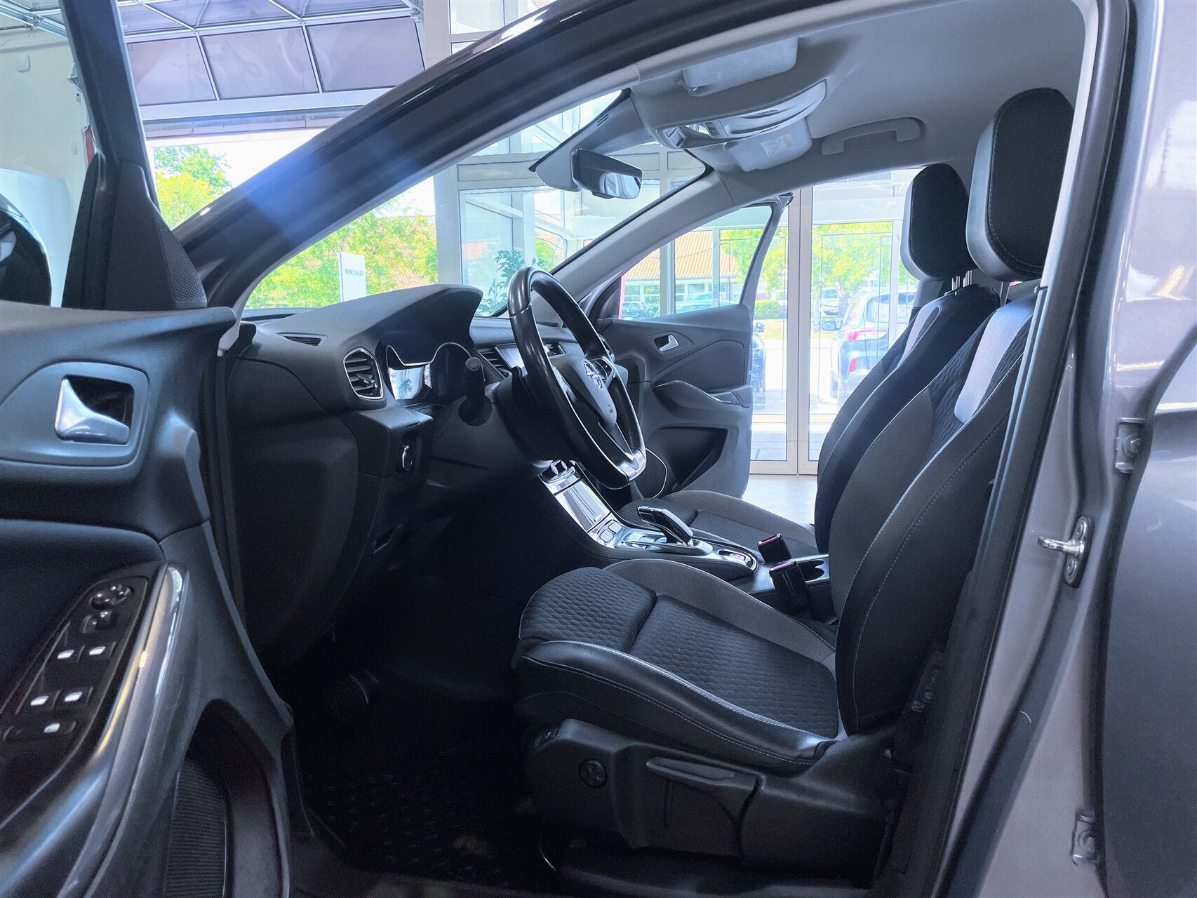Billede af Opel Grandland X 1,6 PHEV  Plugin-hybrid Ultimate 225HK 5d 8g Aut.