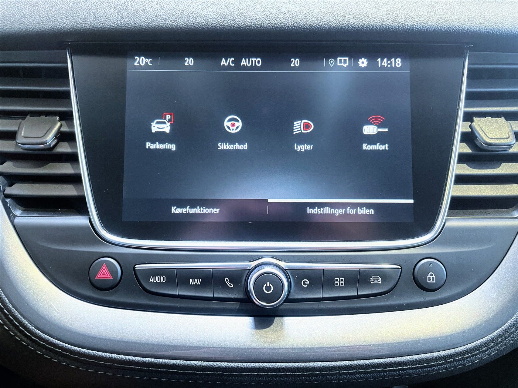 Billede af Opel Grandland X 1,6 PHEV  Plugin-hybrid Ultimate 225HK 5d 8g Aut.