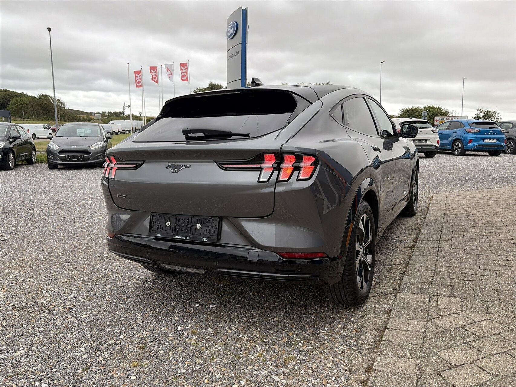 Billede af Ford Mustang Mach-E EL UR Premium AWD 351HK 5d Aut.