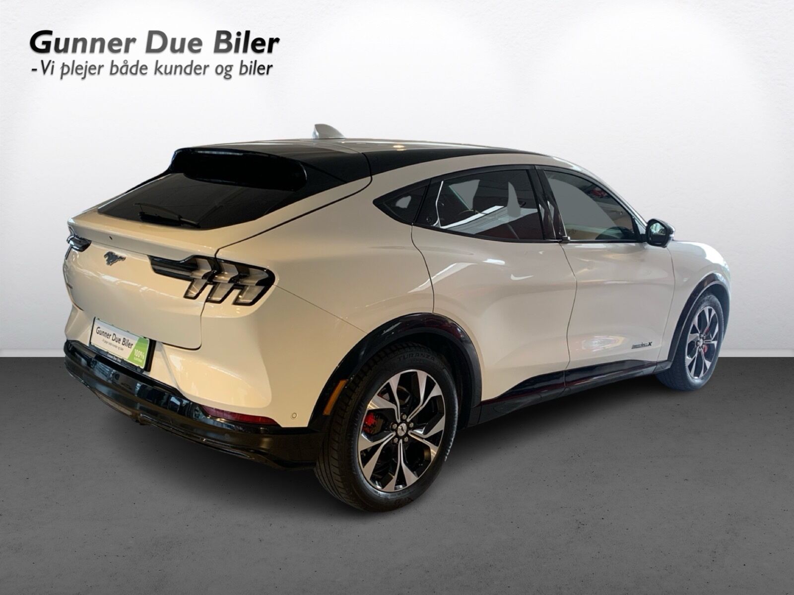 Billede af Ford Mustang Mach-E EL UR Premium AWD 351HK 5d Aut.