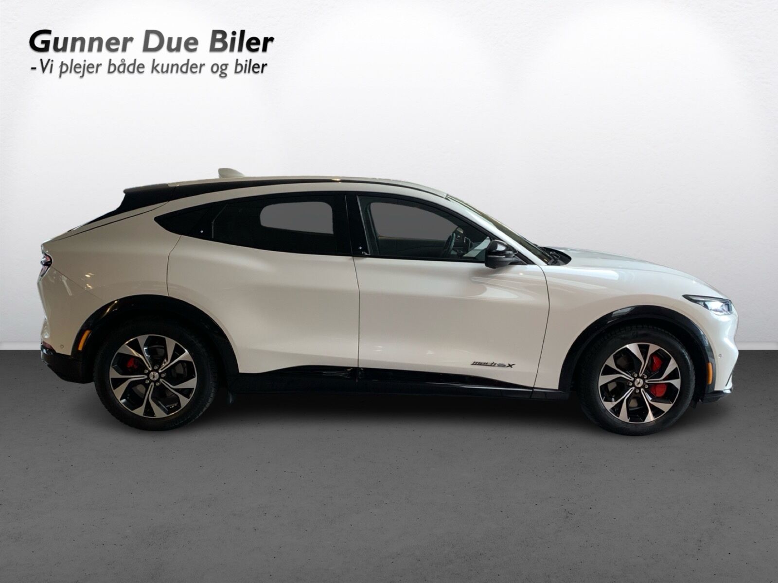 Billede af Ford Mustang Mach-E EL UR Premium AWD 351HK 5d Aut.