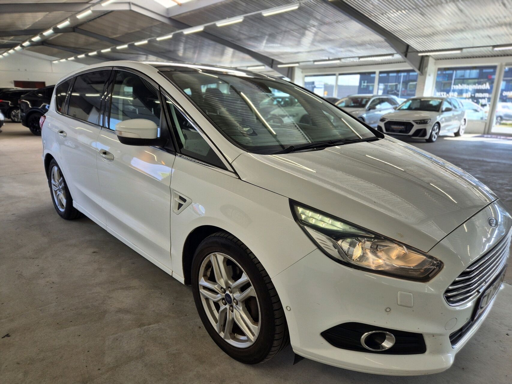 Billede af Ford S-Max 2,0 EcoBoost Titanium 240HK 6g Aut.