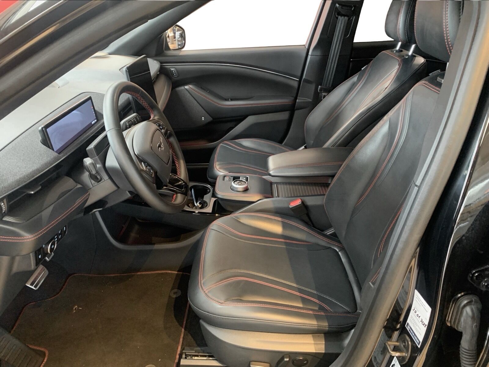Billede af Ford Mustang Mach-E EL UR Premium 294HK 5d Aut.
