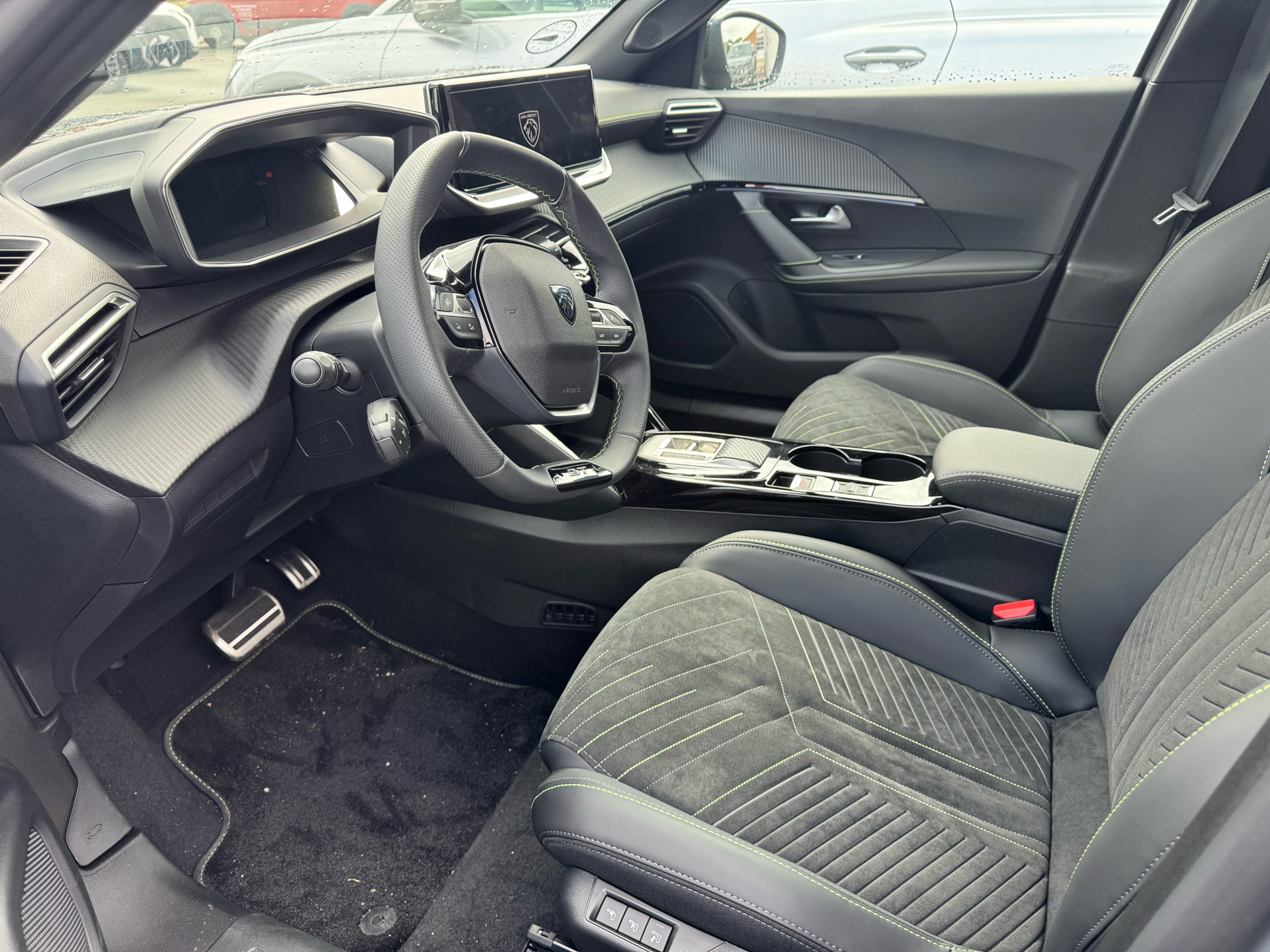Billede af Peugeot e-2008 EL GT 156HK 5d Aut.