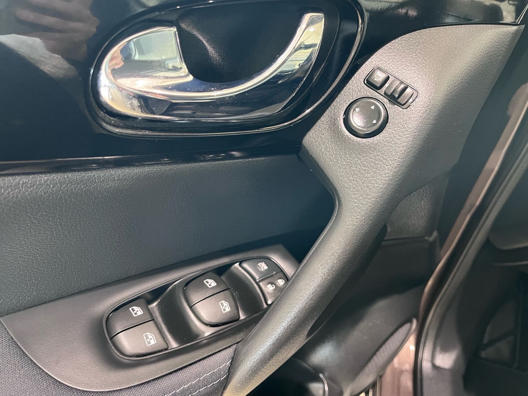 Billede af Nissan Qashqai 1,3 Dig-T N-Connecta DCT 160HK 5d 7g Aut.