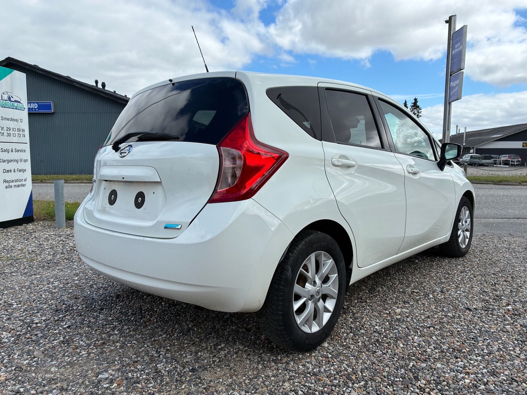 Billede af Nissan Note 1,2 Acenta Family Pack 80HK 5d